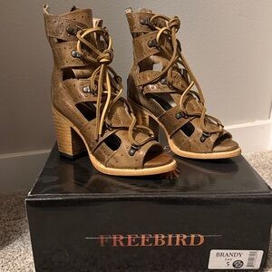Freebird Women's brandy tan